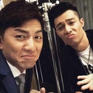 这个男孩不太冷