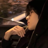 伤心男孩拯救世界