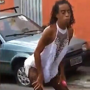 RONALDINHO TRAVESTI