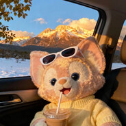 陪在小兰身边的柯南