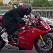 【SVIP】老头爱美女