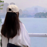 她脾气不好爱吵架