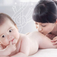 爽身粉随风飘扬