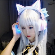 彼女の仕草が甘いね