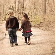 穿花衣的小燕子