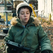 手捧鲜花便是浪漫