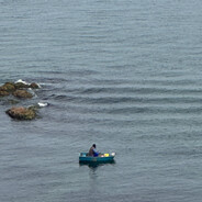 双手托天分日月
