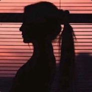 离别半步即是天涯。