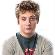 裤子鼓包 见人就超