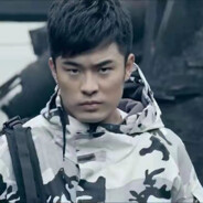 柿子还得挑软的捏