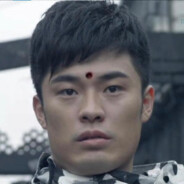 攒钱买的闪凭啥喂对面