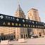 心中有党照亮前方