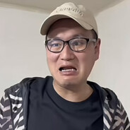 世界五彩我执白