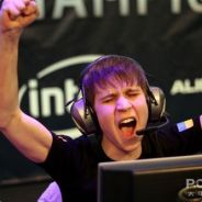 月冷清寂夜风寒