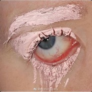 中指甩向南看台