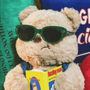 呀！离我远点儿！