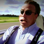 能不能给宝宝打立了