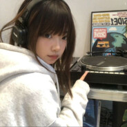 甜甜的女孩也有咸咸的地方