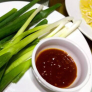 大葱蘸酱