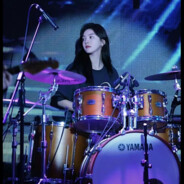 别动我的章若楠