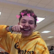 十八岁英俊男高中生