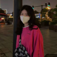 跟老色批坐一桌