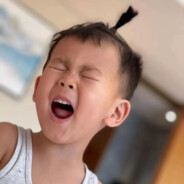 潇潇双
