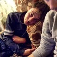 У меня залупка на щеке