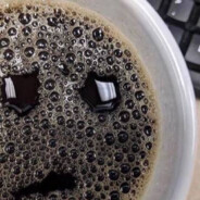 王某在线展露雄姿