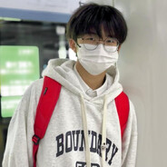 打CS被骂到哭。