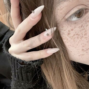 на белоснежном