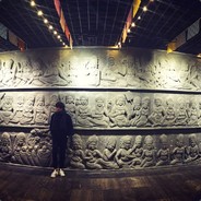 无法站立亦颓废.