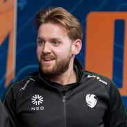 ŖomantiЌ - steam id 76561198104856966