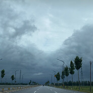 云自无心水自闲