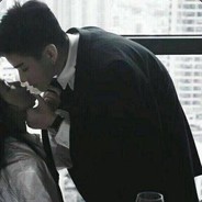 高跟鞋，齐逼裙