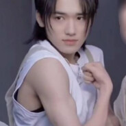 时代少年团筋肉宋鸭轩