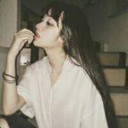 长头发和大板牙。