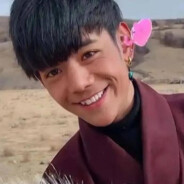 理塘丁真隔扣蔡徐坤