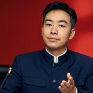 这位小同志请讲