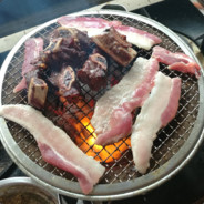 梁记烧烤涮，特色炒菜