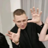 TOMO WIECHU