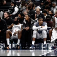 人家有伞我有大头