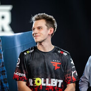 frozenn٩(๑•̀ω•́๑)۶