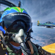 一剑光寒十九洲