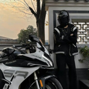 爱如潮水在蔓延