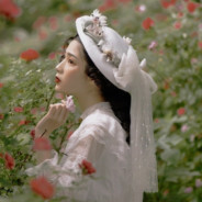 她与明凯皆遗憾