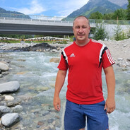 P0mpalDELUXE - steam id 76561199560827237