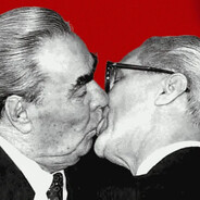 Поцелуй Генсека