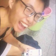 龙卷风摧毁停车场之跛信