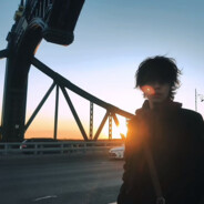 她说是鞭炮炸的